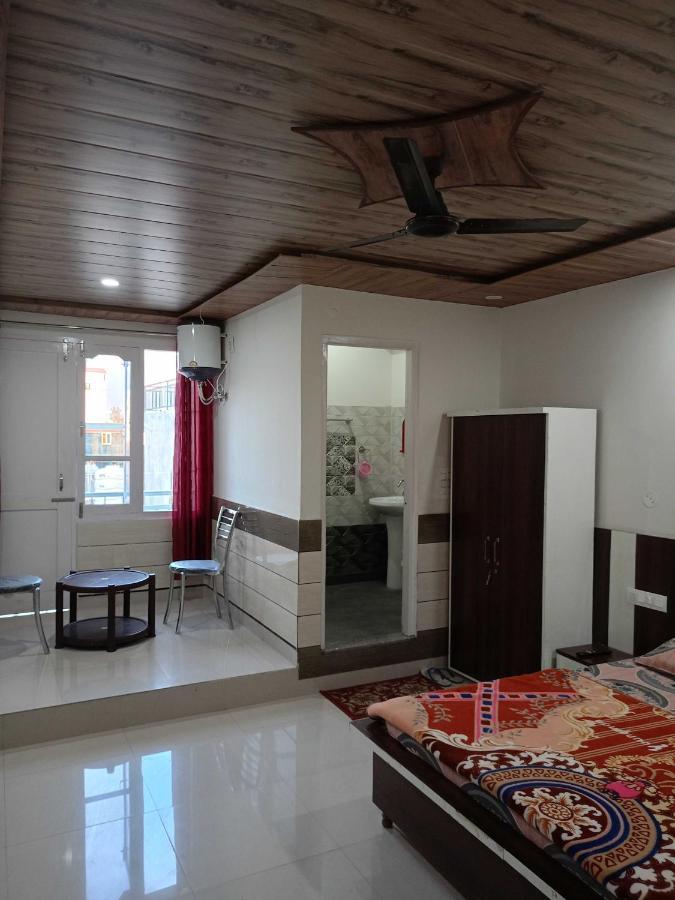 Hotel O Parmar Palace ماندي المظهر الخارجي الصورة
